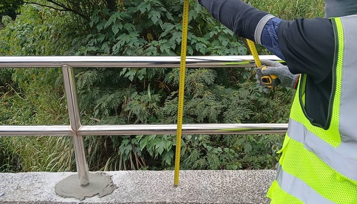 新竹白鐵護欄工程, 新竹不銹鋼護欄廠商, 新竹頂樓安全護欄, 新竹工廠防護欄, 新竹金屬隔柵, 