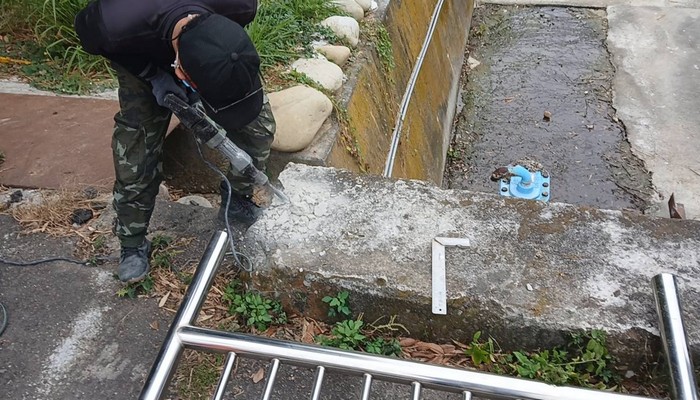 新竹白鐵護欄工程, 新竹不銹鋼護欄廠商, 新竹頂樓安全護欄, 新竹工廠防護欄, 新竹金屬隔柵